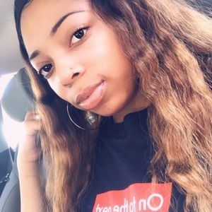 Meet your Posher, Sharae